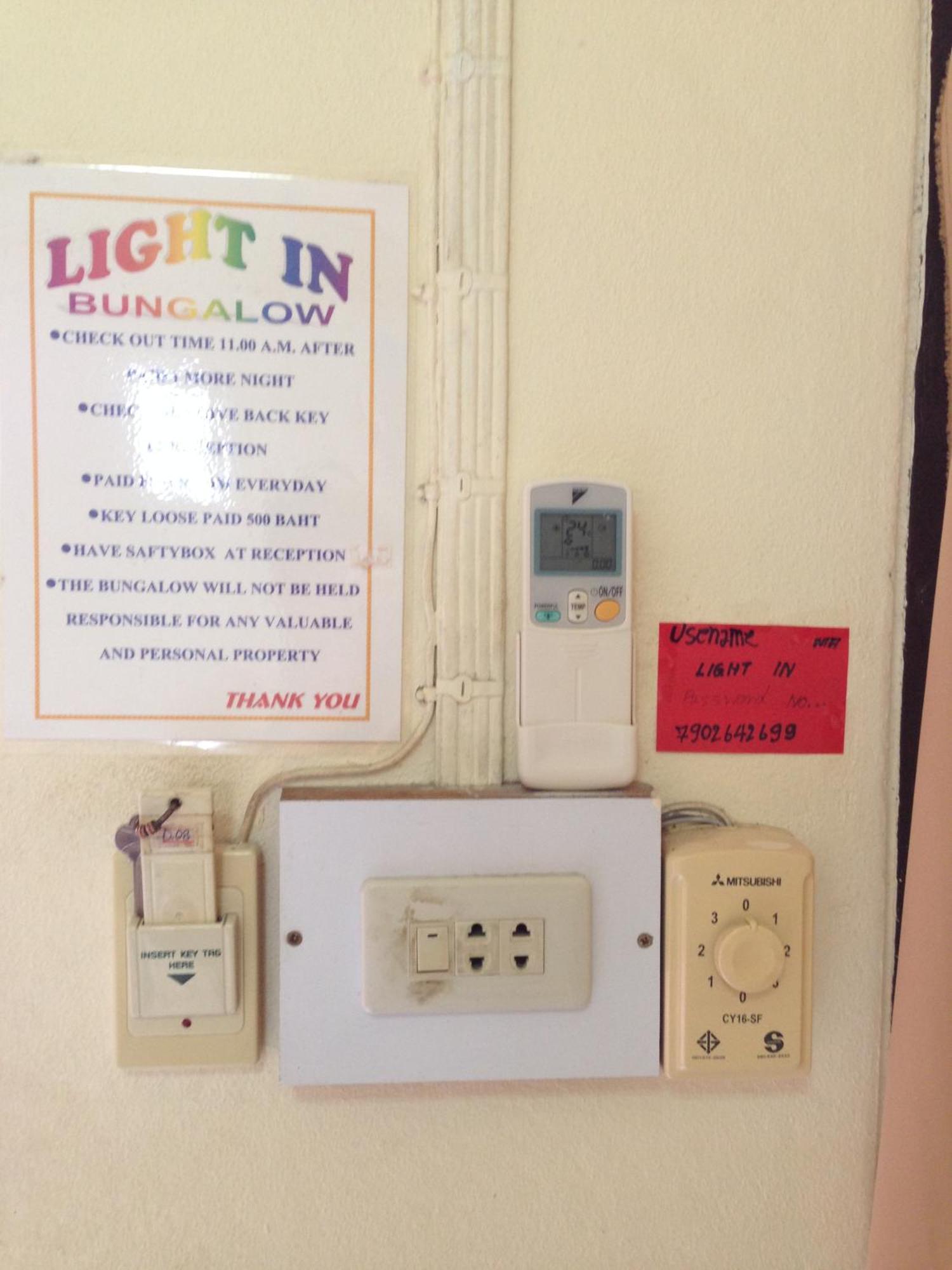 Light In Bungalow ハード・リン 部屋 写真